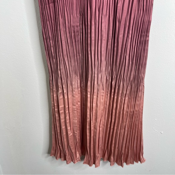 SUNDANCE Ombre Crinkle Pleated V Neck Satin Dress Size S - Picture 12 of 15